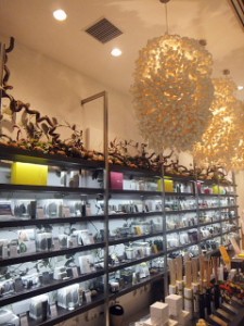 サインスペースと照明計画