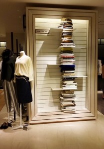 ブランド　ディスプレイ　パネル