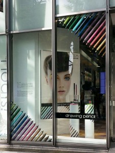 シュウ ウエムラ ウィンドウ